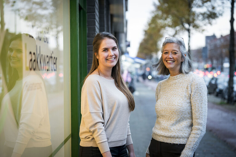 Evelien en Mariëlle voor Gezondheidspunt Laakkwartier.